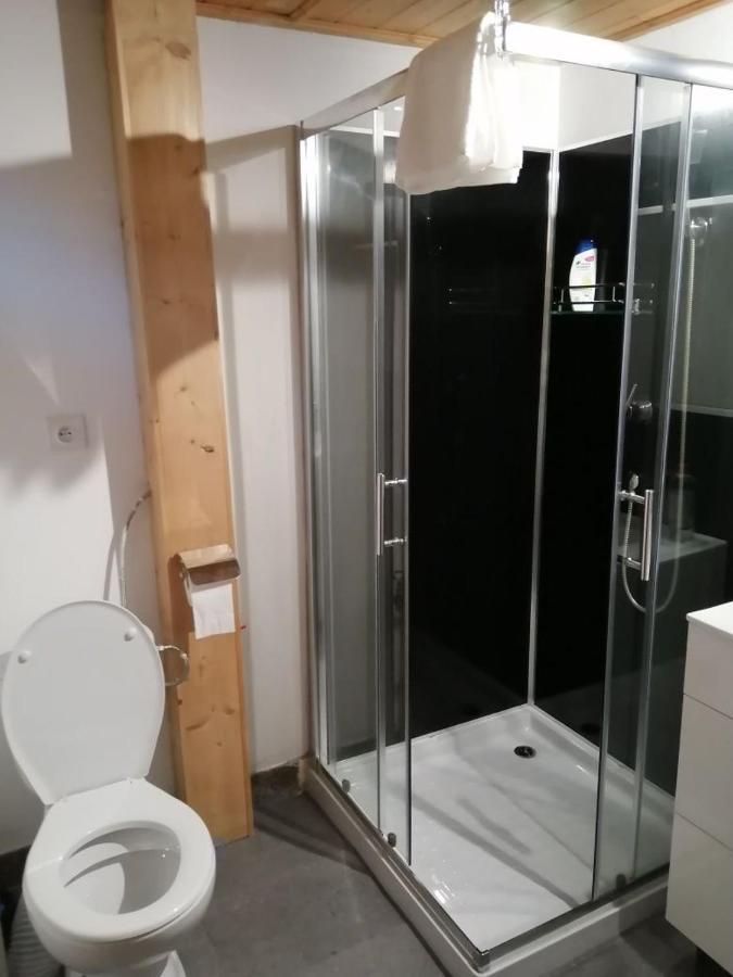 Chałpa na skarpie Villa Meszna Exteriör bild