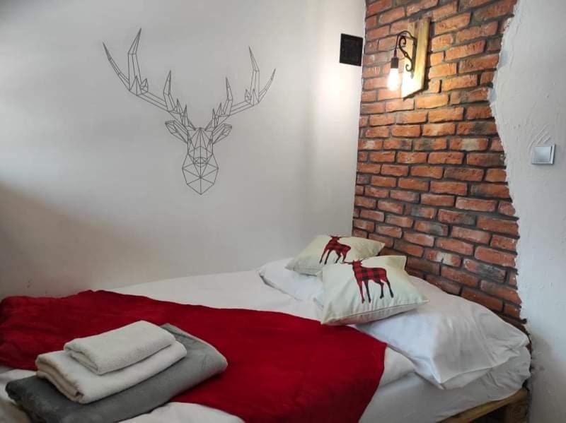 Chałpa na skarpie Villa Meszna Exteriör bild