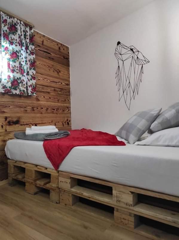 Chałpa na skarpie Villa Meszna Exteriör bild